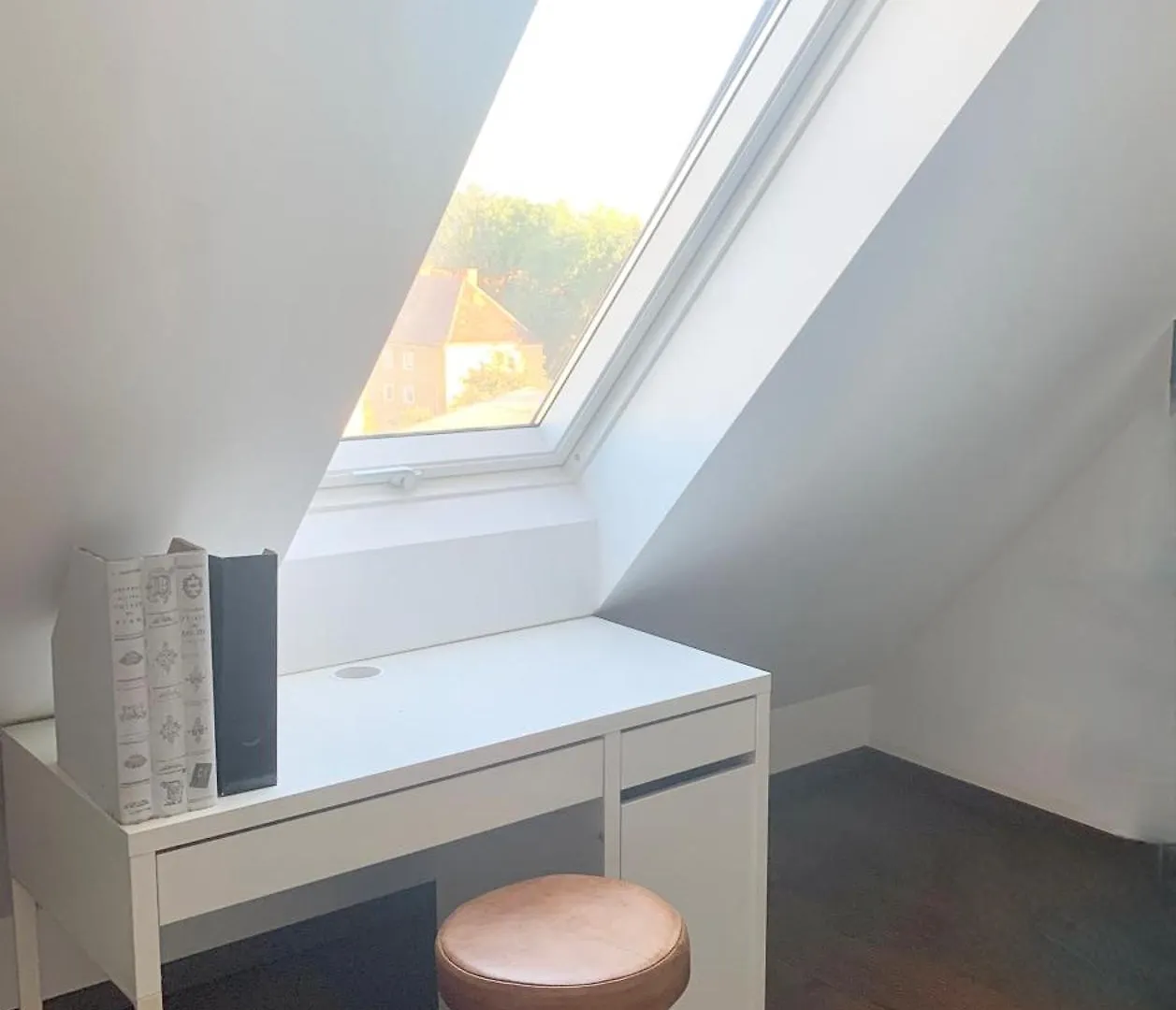 Schoene Dachgeschoss-Maisonette Wohnung München Deutschland